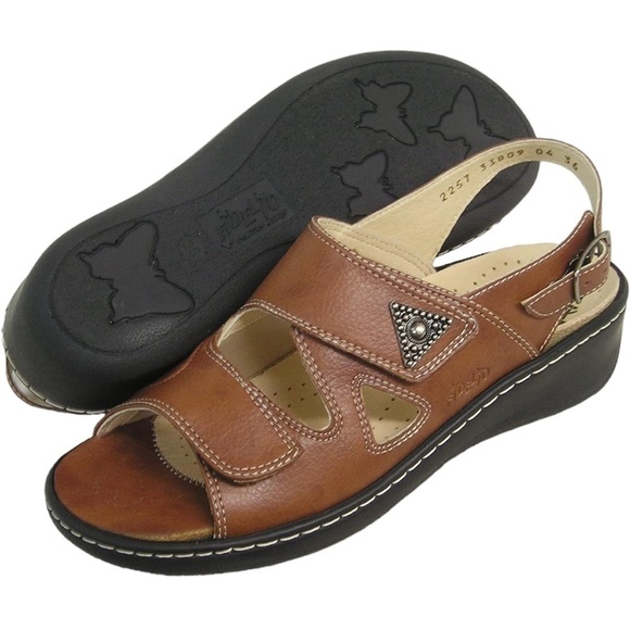 Fidelio Women's Hallux Fabia Bunion Relief Adjustable Sandal - Picture 1 of 16